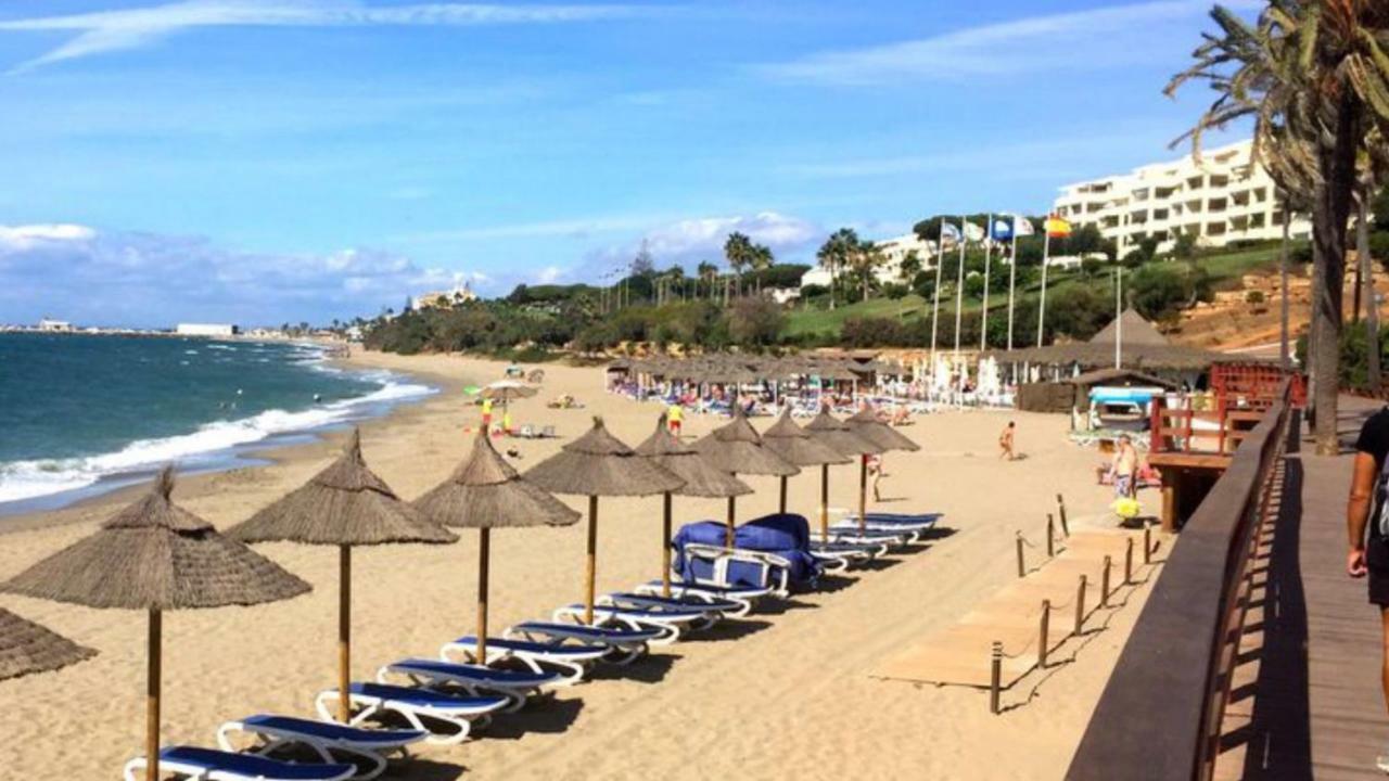 Mi Capricho Beachfront- P301 Apartment With Sea View Sitio de Calahonda Екстер'єр фото